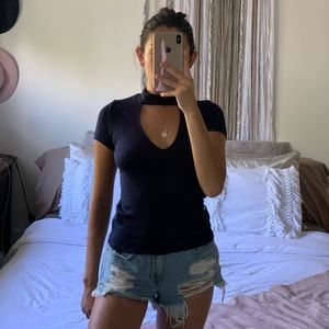 Choker neck t-shirt
